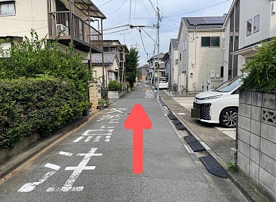 ぶつかるまで、直進